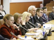 30 марта 2016 г. Великий Новгород. совещание по вопросу размещения высотной смотровой площадки на Веселой горке в Кремлевском парке. Фото Игоря Белова