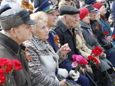 8 мая 2017 г. Великий Новгород. Митинг, посвященный 72-й годовщине Великой Победы. Фото Игоря Белова