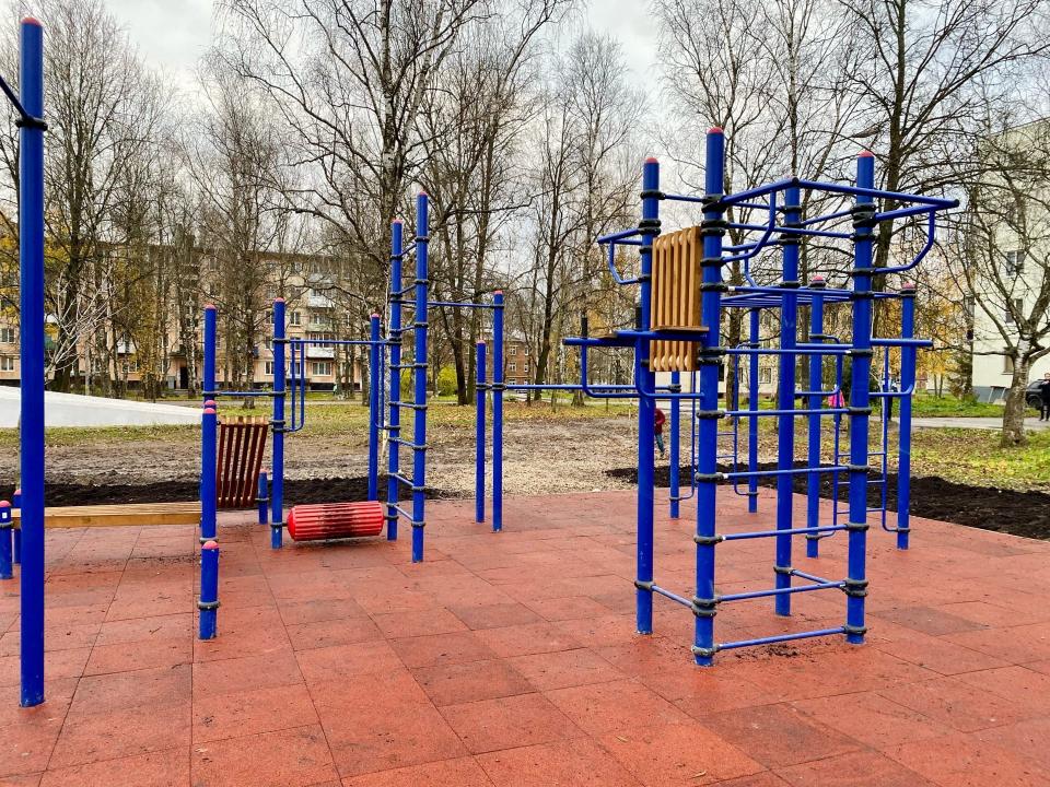 В Кречевицах открылась спортплощадка для людей разного возраста и ...