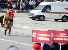 9 мая 2017 г. Великий Новгород, пл.Победы-Софийская. Празднование Великой Победы. Фото Игоря Белова